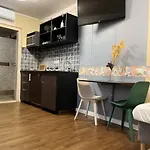 Apartamento Stylish With Shared Rooftop Terrace Jacuzzi Mk2