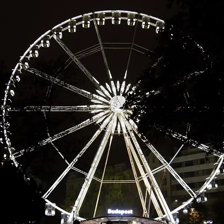 Stylish With Shared Rooftop Terrace Jacuzzi Mk2 * 부다페스트