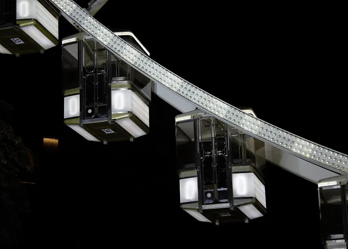 아파트 Stylish With Shared Rooftop Terrace Jacuzzi Mk2 *