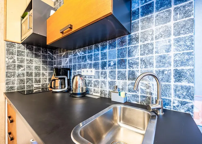 Stylish With Shared Rooftop Terrace Jacuzzi Mk2