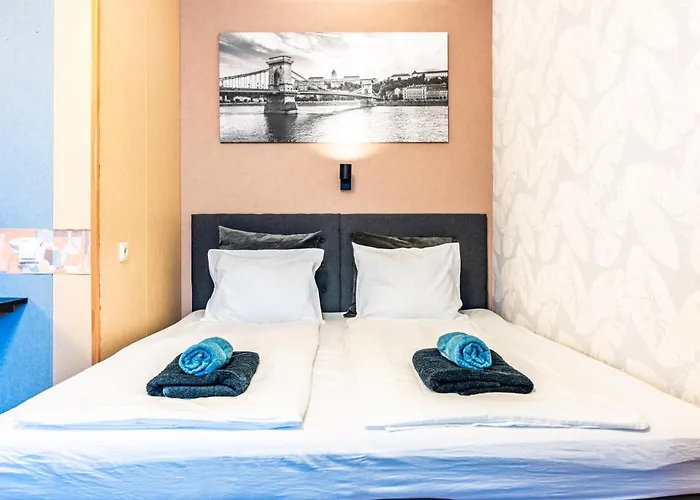 Stylish With Shared Rooftop Terrace Jacuzzi Mk2 Apartament