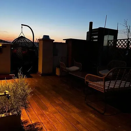 Stylish With Shared Rooftop Terrace Jacuzzi Mk2