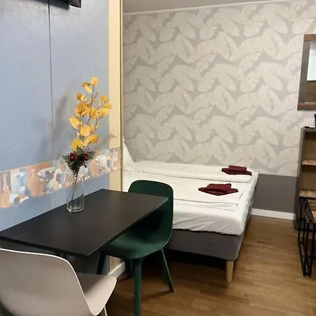 Apartment Stylish With Shared Rooftop Terrace/jacuzzi *