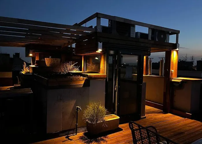 Apartmán Stylish With Shared Rooftop Terrace Jacuzzi Mk2 *