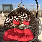 Stylish With Shared Rooftop Terrace Jacuzzi Mk2 *